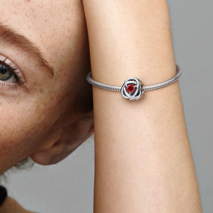 Charm Cerchio Eterno Rosso Fuoco Luglio