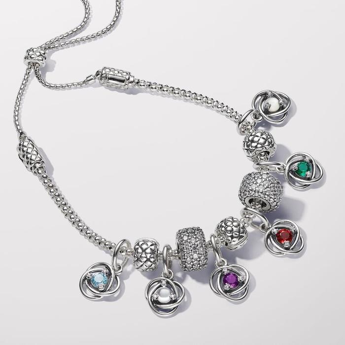 Charm Pendente Cerchio Eterno Bianco Aprile