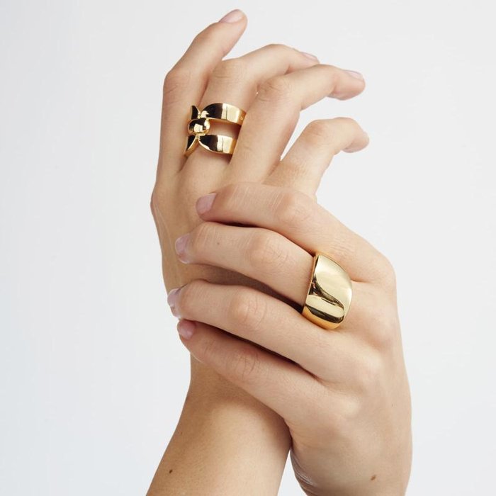 Anello in bronzo dorato a fascia