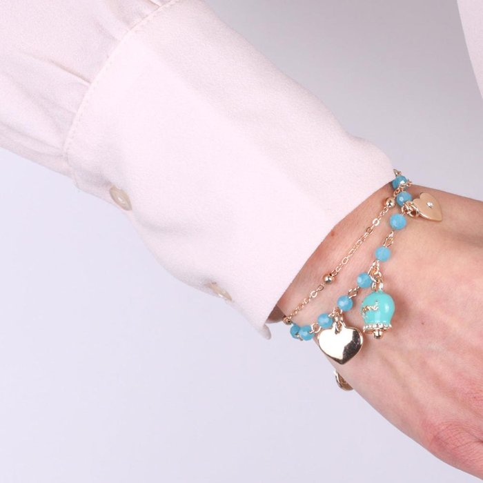 Bracciale in Metallo con campana smaltata azzurra e cuoricini pendenti