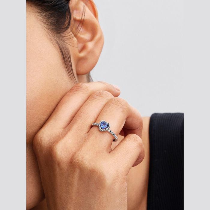Anello Cuore in Rilievo Blu
