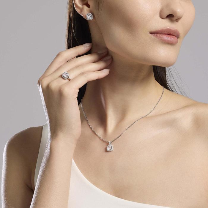 Anello in argento con zircone Cool or Rétro?