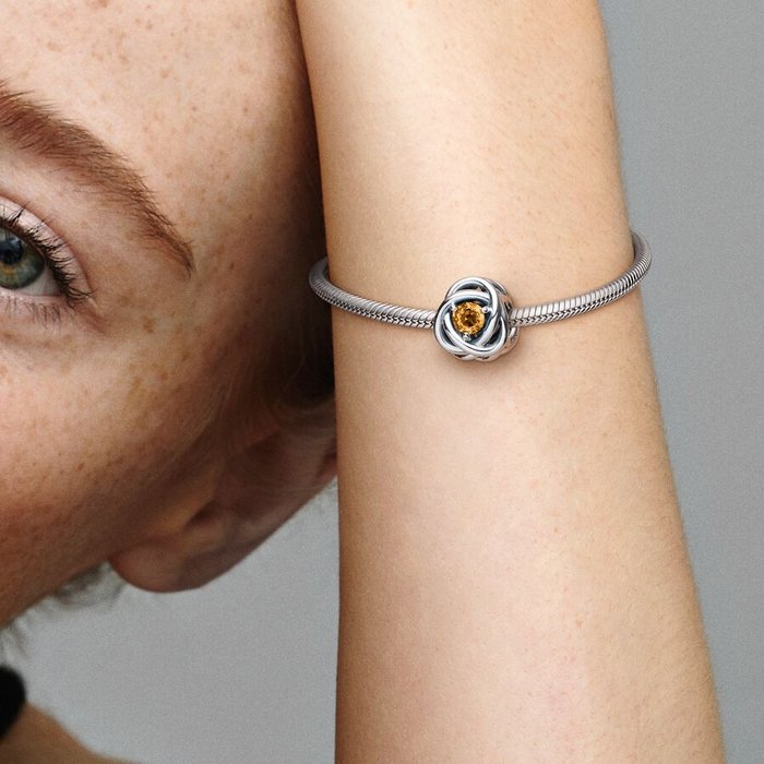 Charm Cerchio Eterno Miele Novembre