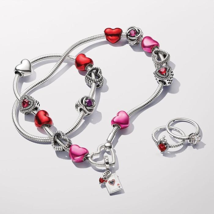 Charm Cuore Metallico Rosa