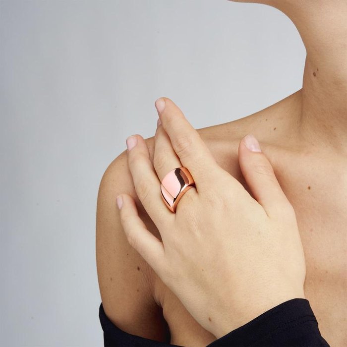 Anello in bronzo rosa a fascia