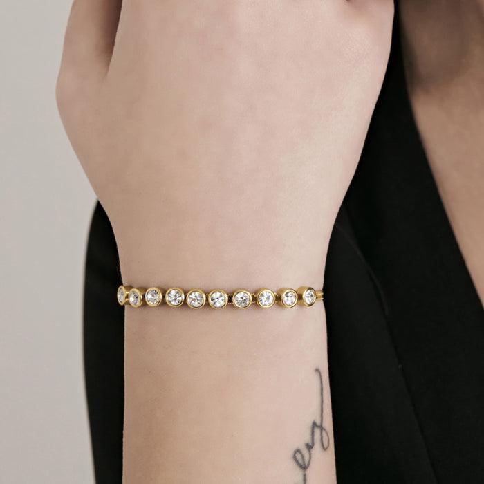 BRACCIALE DONNA IN ACCIAIO IP GOLD CON PIETRE BIANCHE